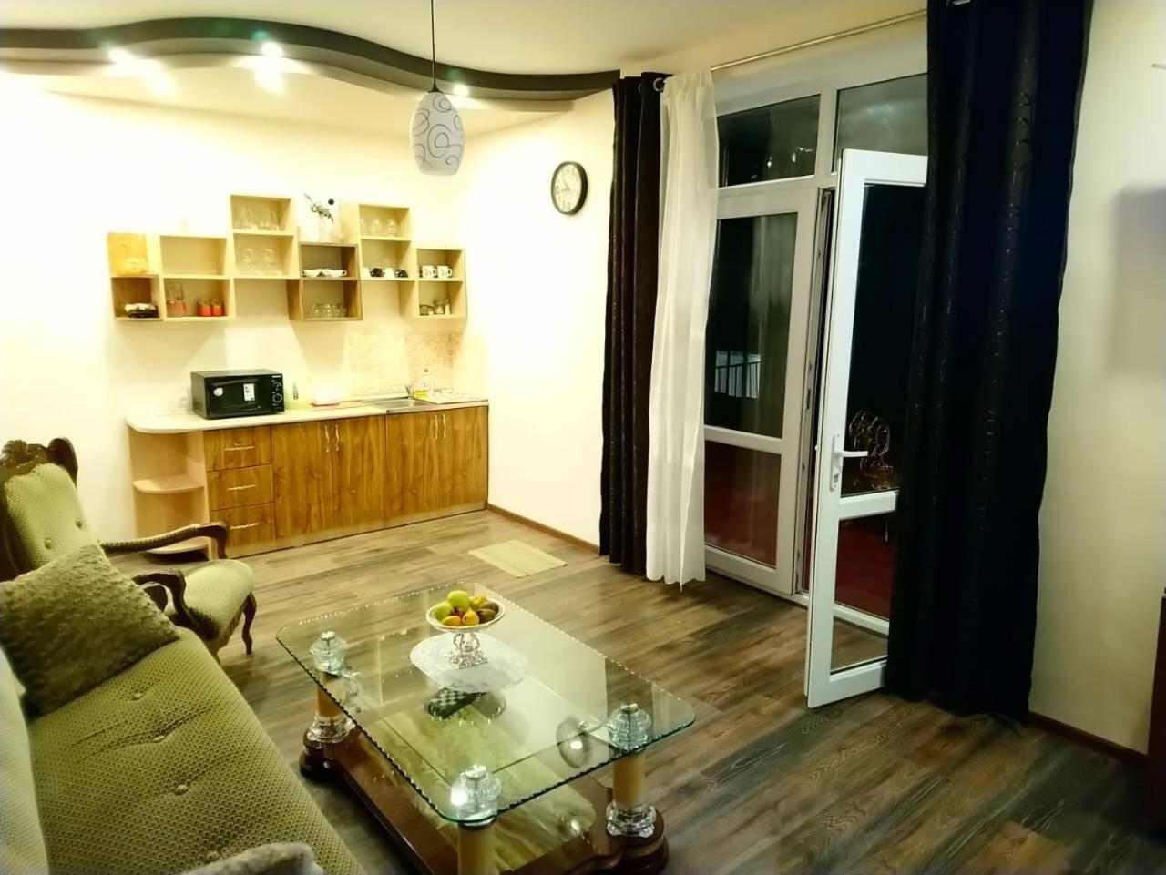 Aparthotel In Alaverdi Eksteriør bilde